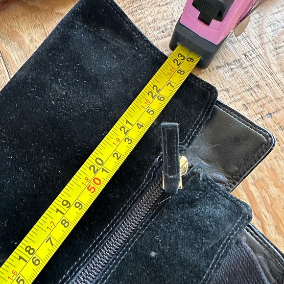 Women size 12 knee high flat boots - Picture 7 of 10